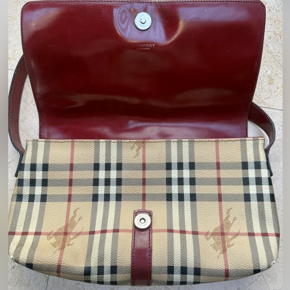 Burberry Beige and Red Checkered Women's Bag - Picture 2 of 10